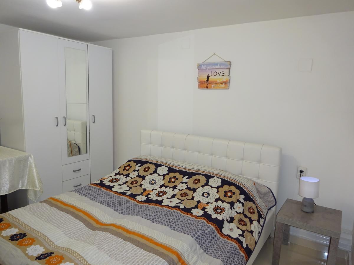 Jasmin White Apartment スコピエ エクステリア 写真