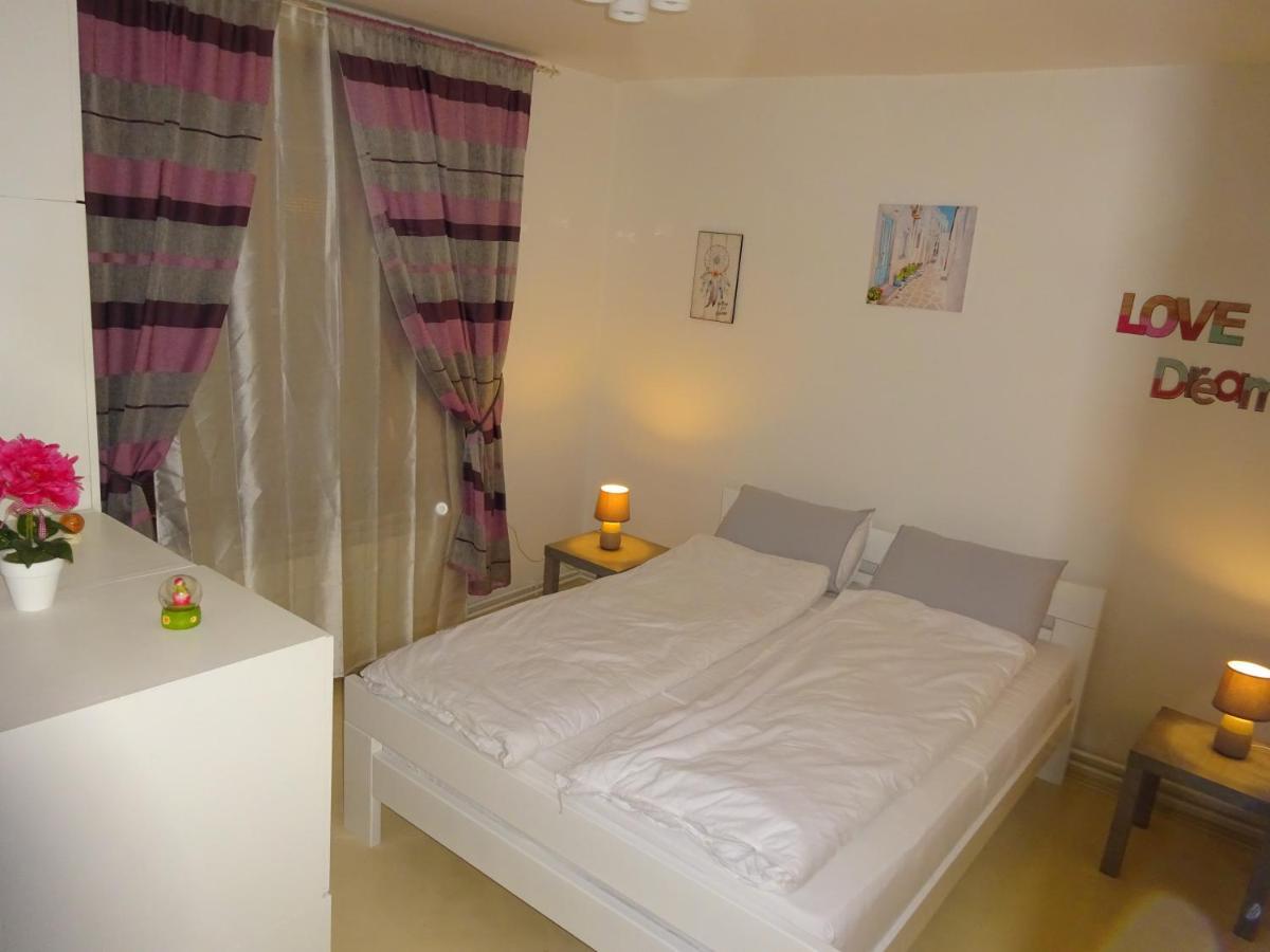 Jasmin White Apartment スコピエ エクステリア 写真